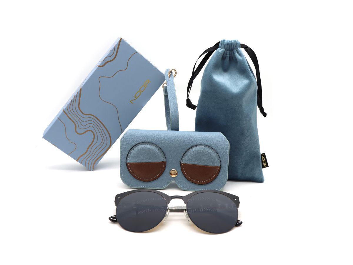 Leather Blue/Brown Sunglasses Case – durable and stylish, combining blue and brown leather to protect your sunglasses while adding a sophisticated touch.